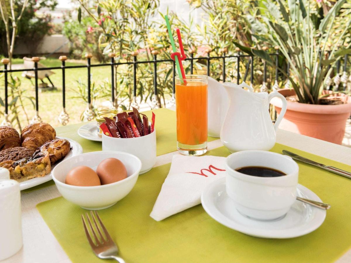 Hotel Mercure Alger Aeroport Maison Blanche Exterior photo A typical Italian breakfast