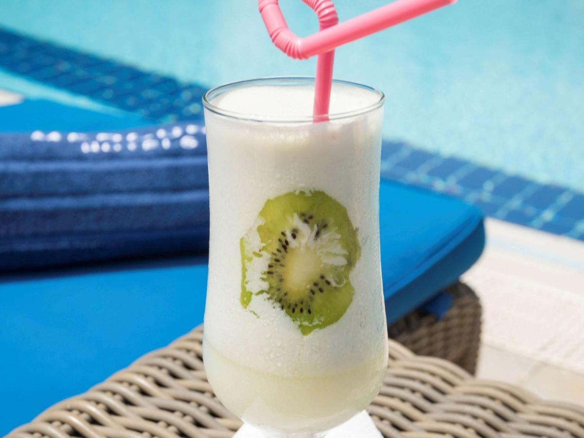 Hotel Mercure Alger Aeroport Maison Blanche Exterior photo A milkshake