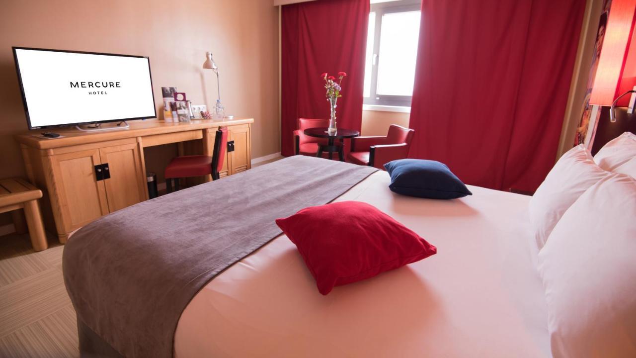 Hotel Mercure Alger Aeroport Maison Blanche Exterior photo A room at Mercure Paris 15e