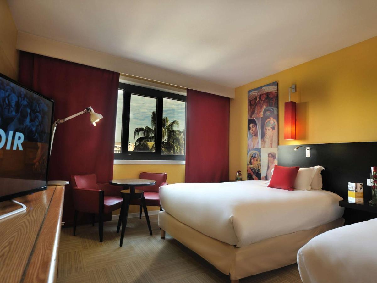 Hotel Mercure Alger Aeroport Maison Blanche Exterior photo A room at the Adagio Paris Porte de Versailles